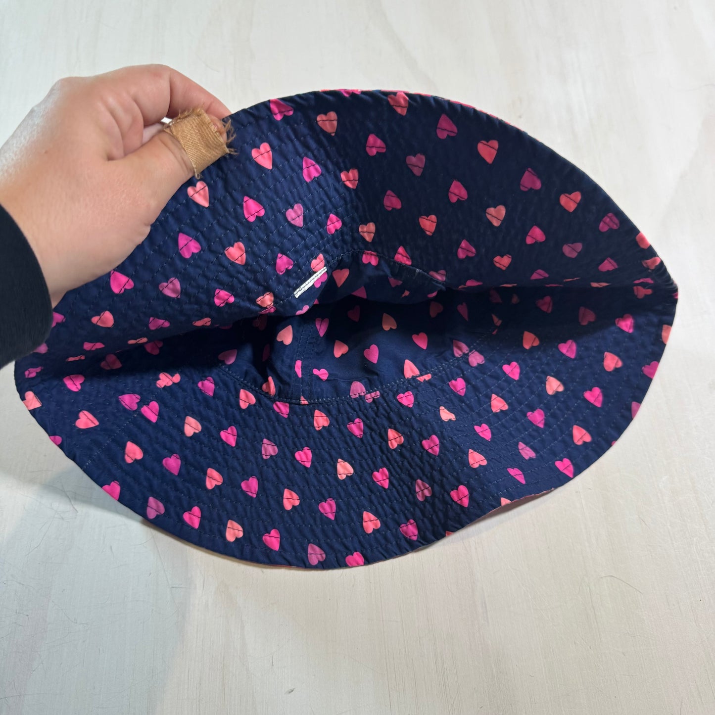 OshKosh - Hat (2-4T)