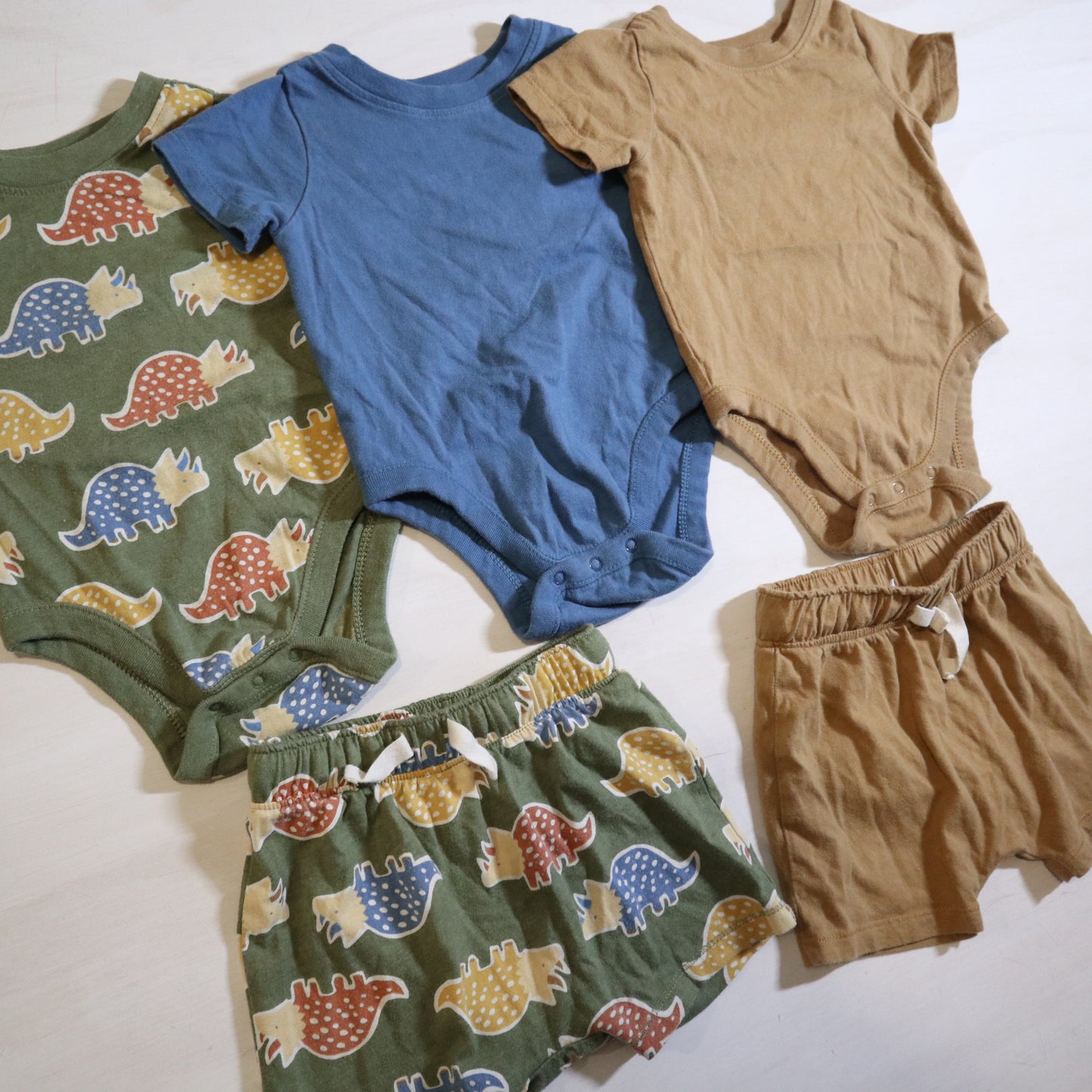 Old Navy - Bundle (6-12M)