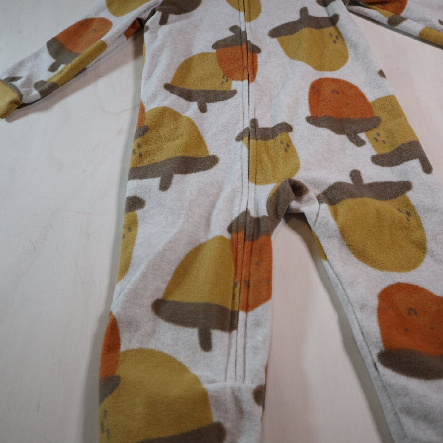 Carters - Pajamas (3T)