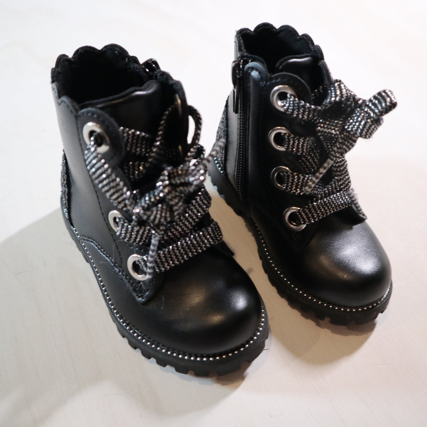 Cynthia Rowley - Boots (6C)