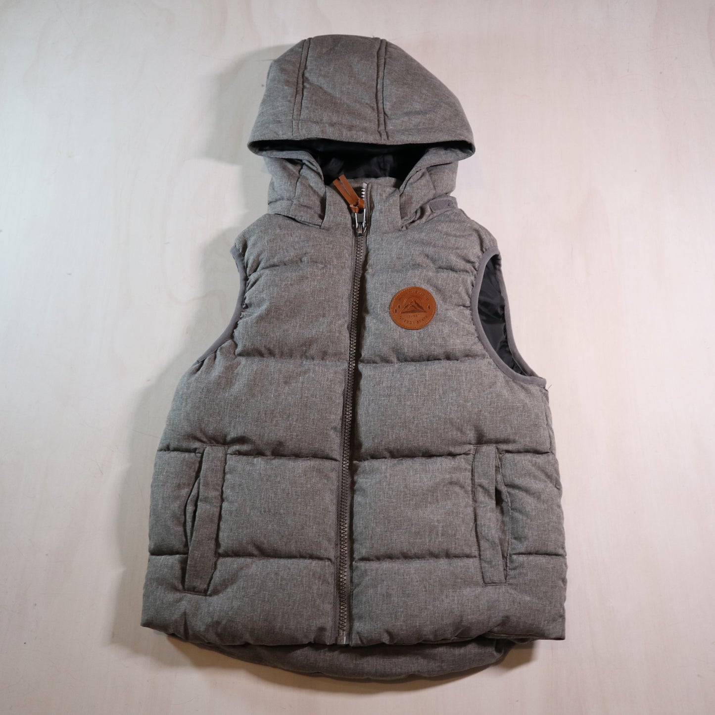 H&M - Vest (6-8Y)