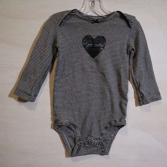 Carters - Onesie (12M)