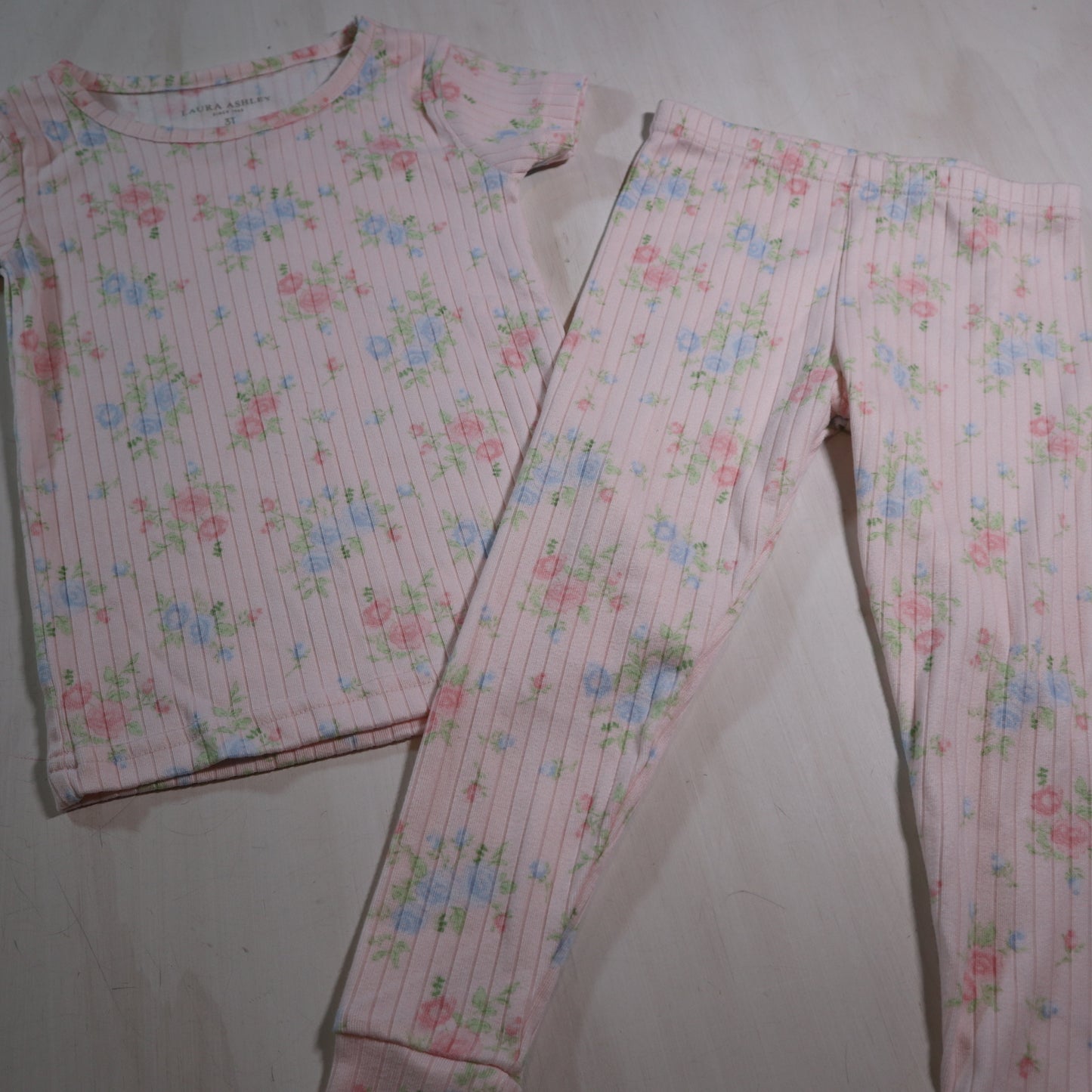 Laura Ashley - Pajamas (3T)