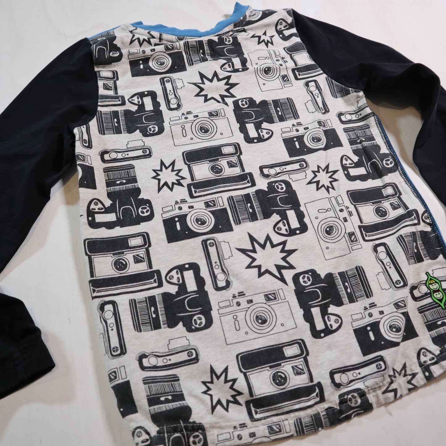Peekaboo Beans - Long Sleeve (6)