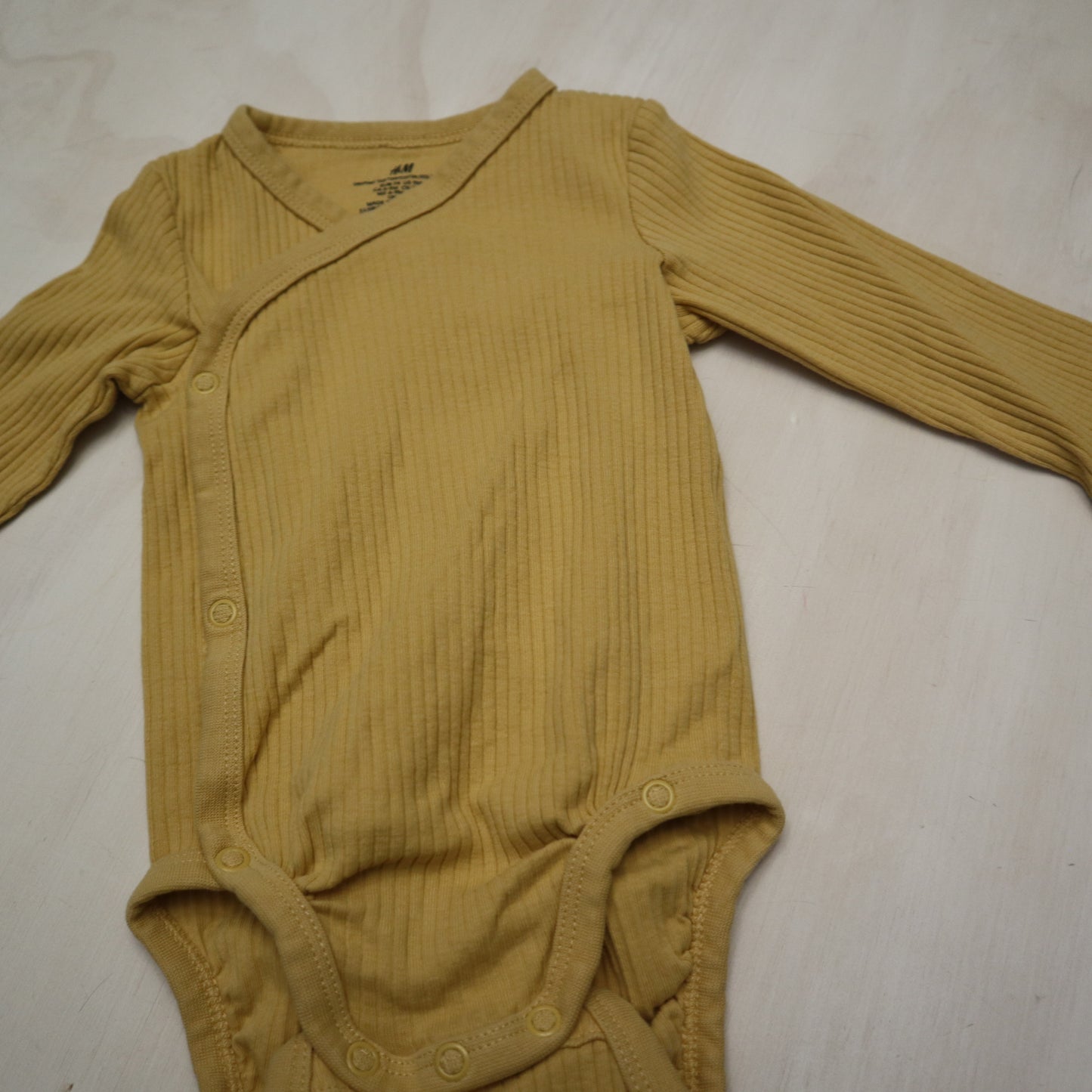 H&M - Onesie (6-9M)