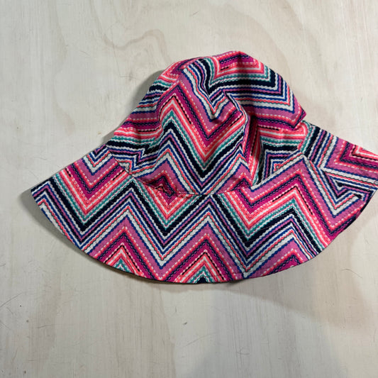 OshKosh - Hat (2-4T)