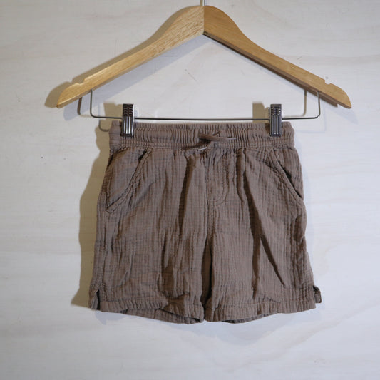 George - Shorts (5T)