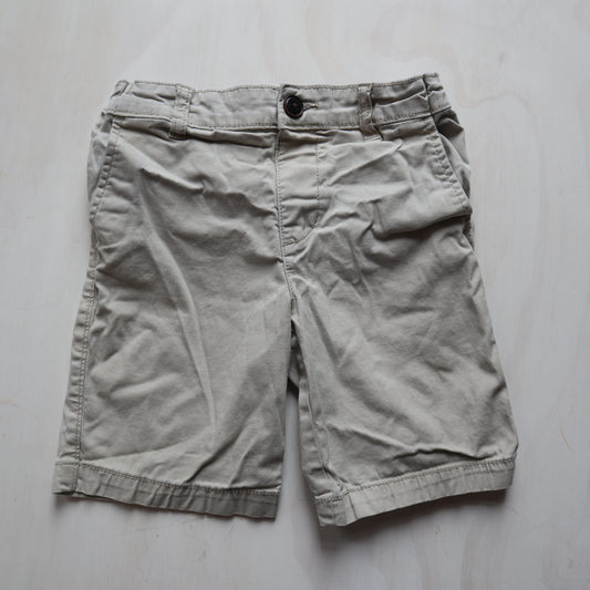 OshKosh - Shorts (5T)