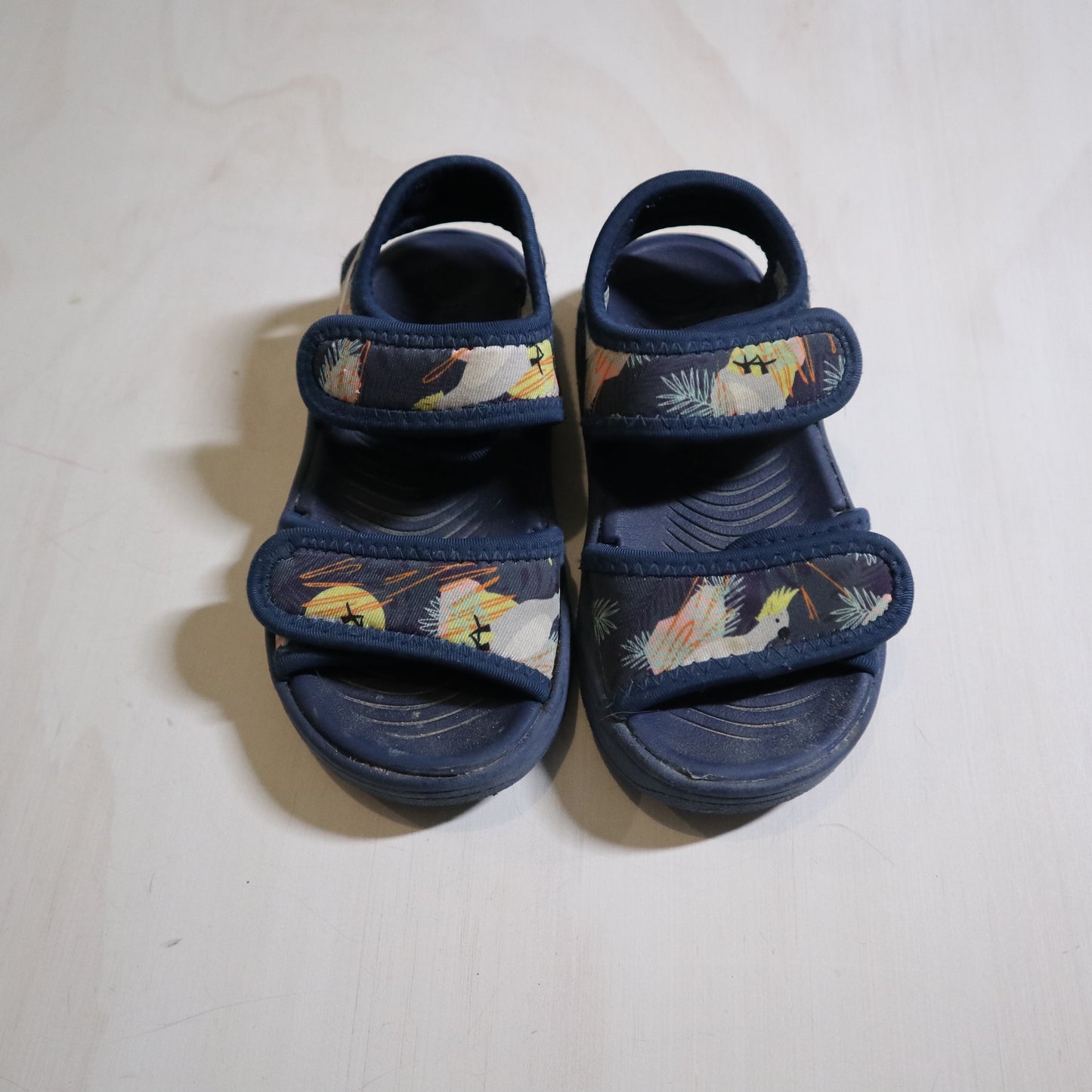 Minnow - Sandles (8C)