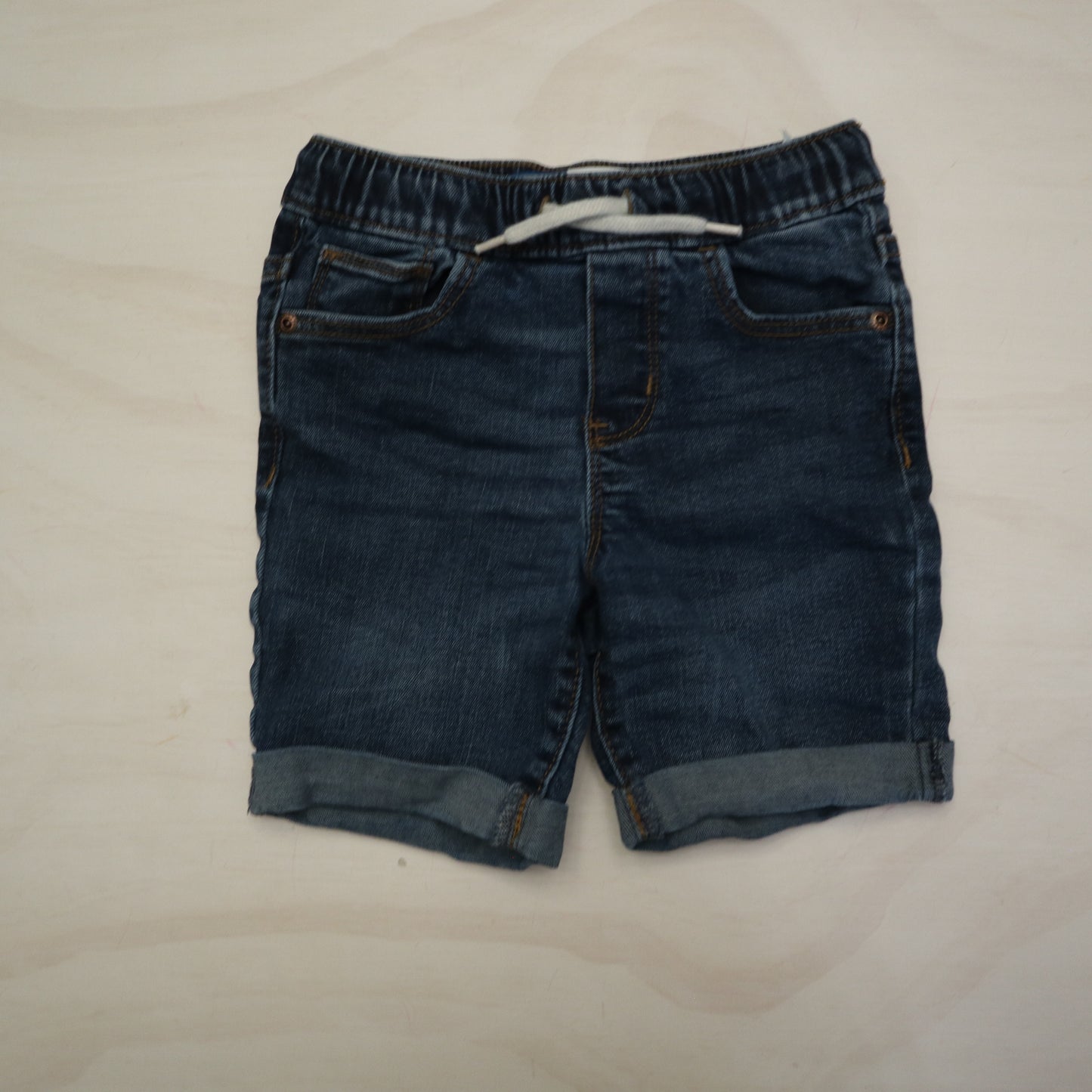 Old Navy - Shorts (5T)