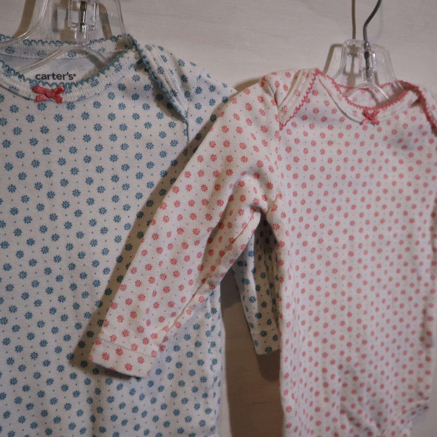 Carters - Onesies (6M)