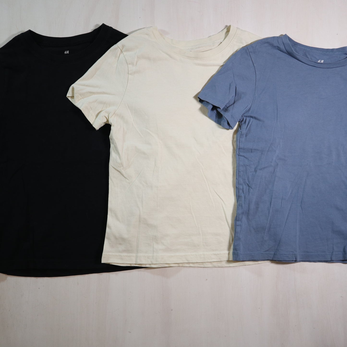 H&M - T-Shirts (8-10Y)