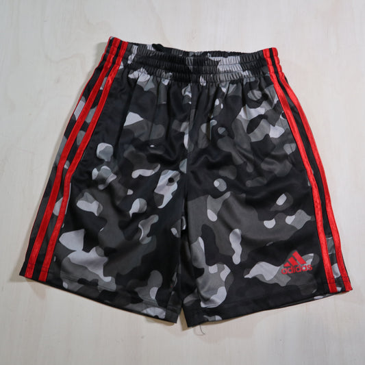 Adidas - Shorts (8)