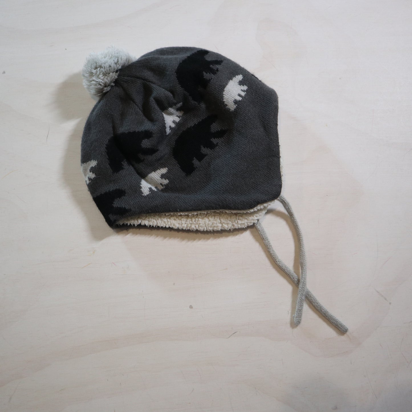 Jan & Jul - Toque (M)