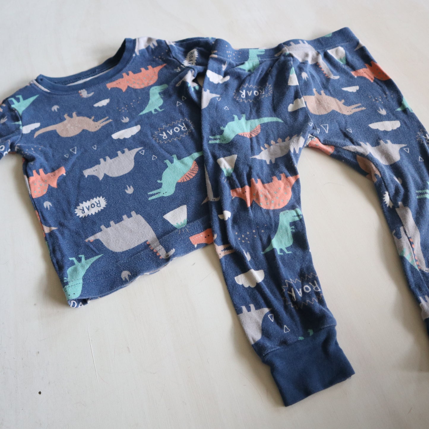 Old Navy - Pajamas (2T)