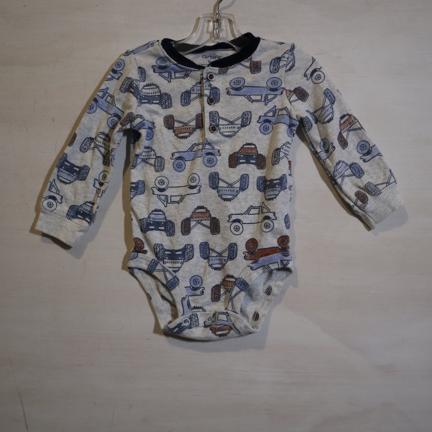 Carters - Onesie (9M)