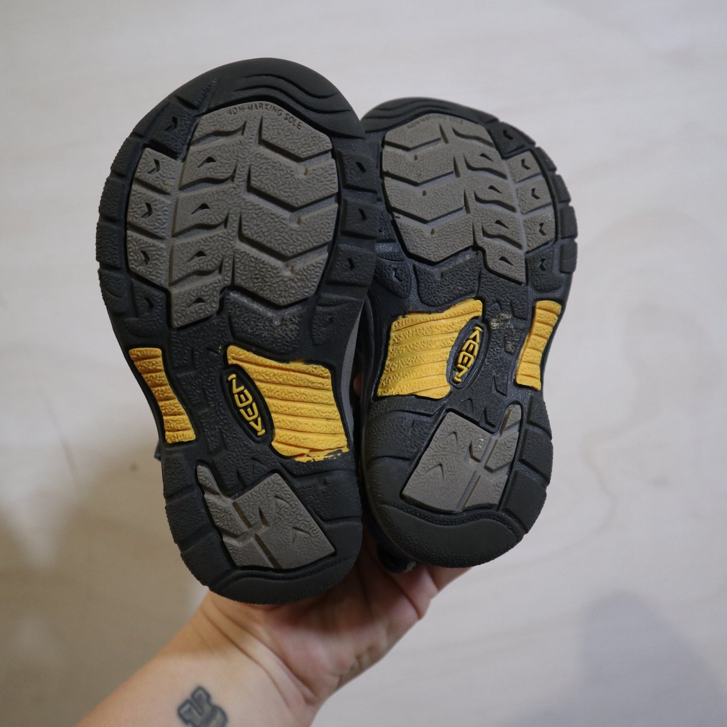 Keen - Sandals (7C)