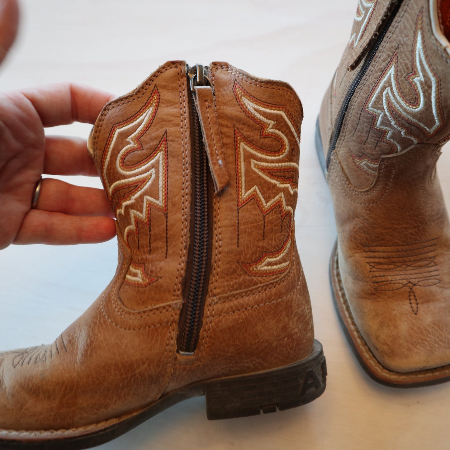 Ariat - Boots (10C)