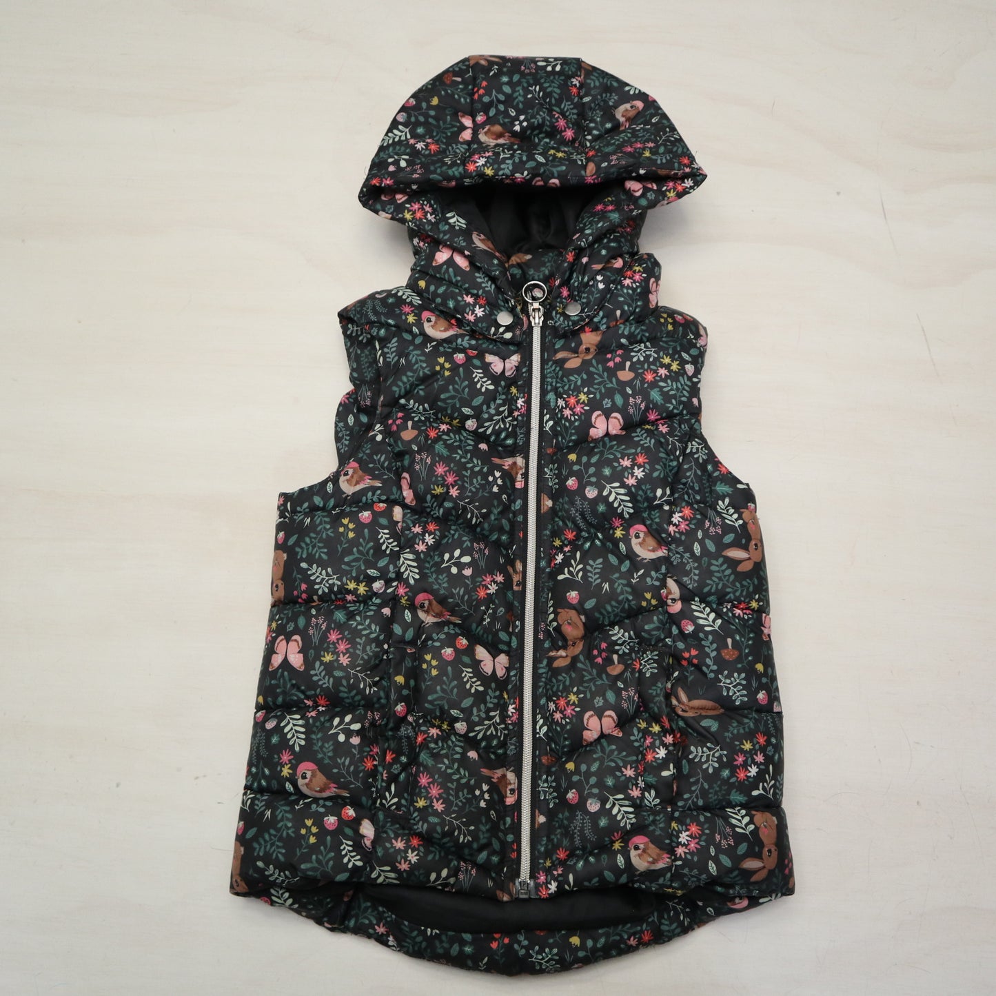 H&M - Vest (6-8Y)
