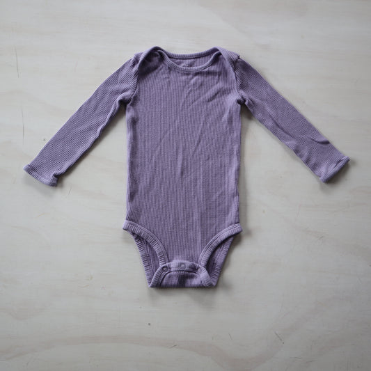 Carters - Onesie (12M)