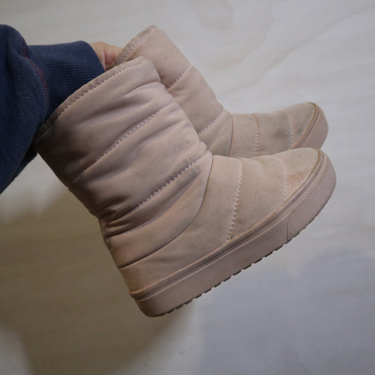 Native - Boots (12C)