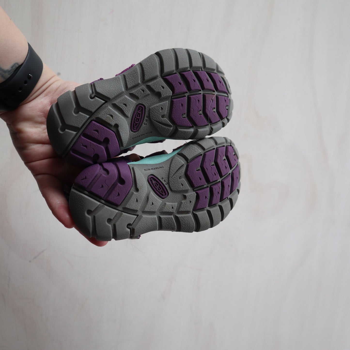 Keen - Sandals (8C)