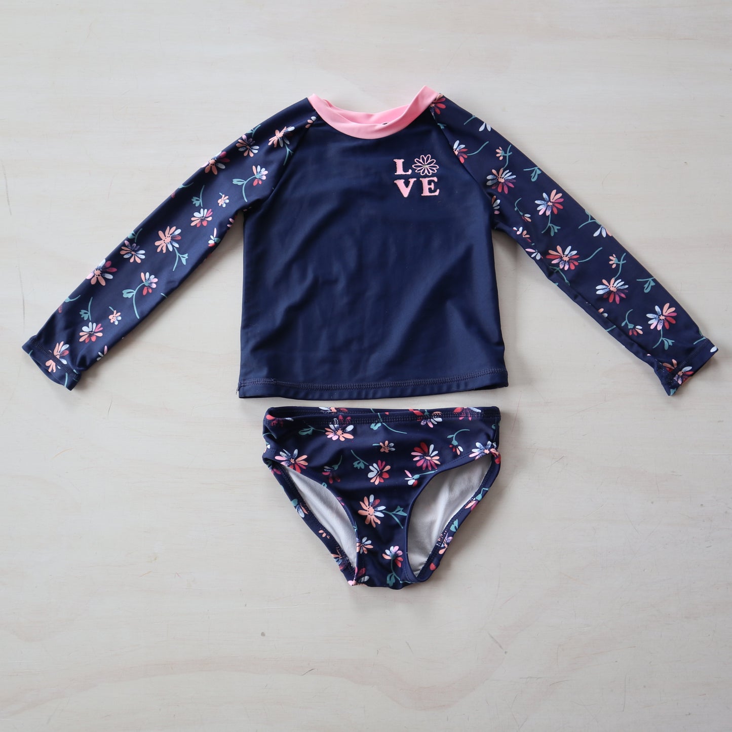 OshKosh - Swimsuit (2T)