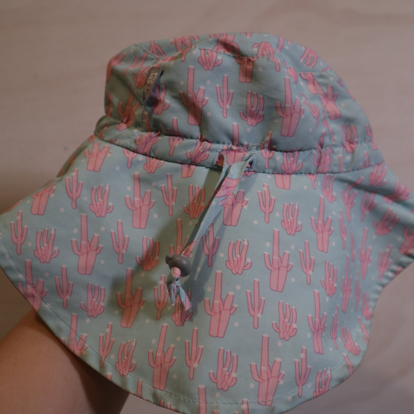 Jan + Jul - Hat (6-24M)