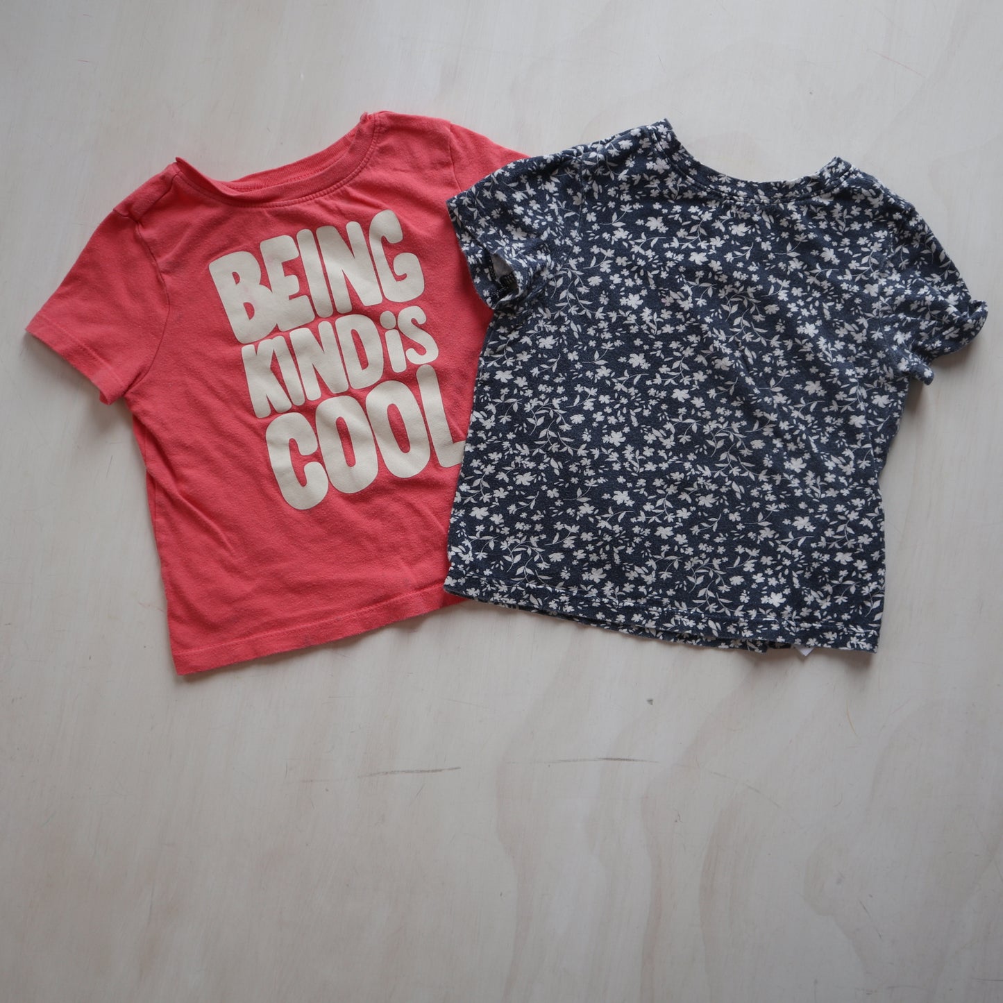 Old Navy - T-Shirts (18-24M)