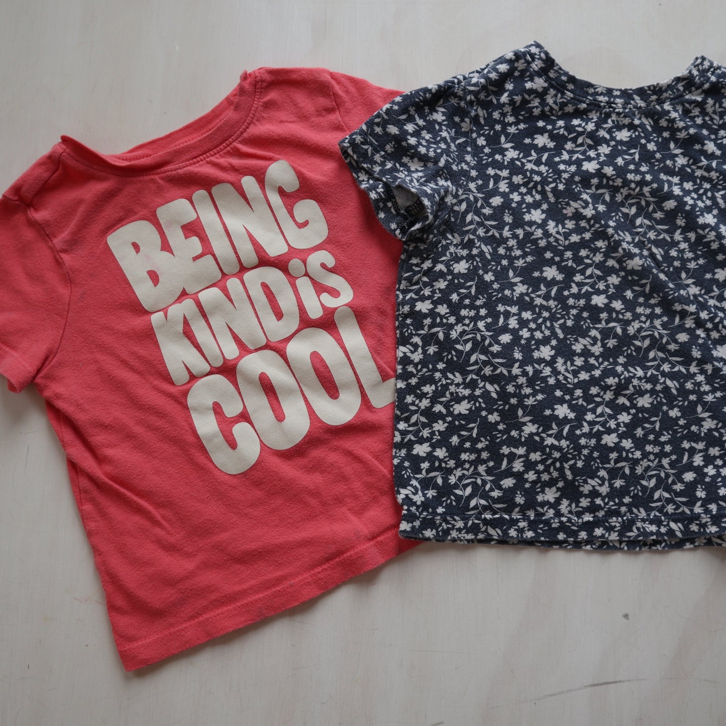 Old Navy - T-Shirts (18-24M)