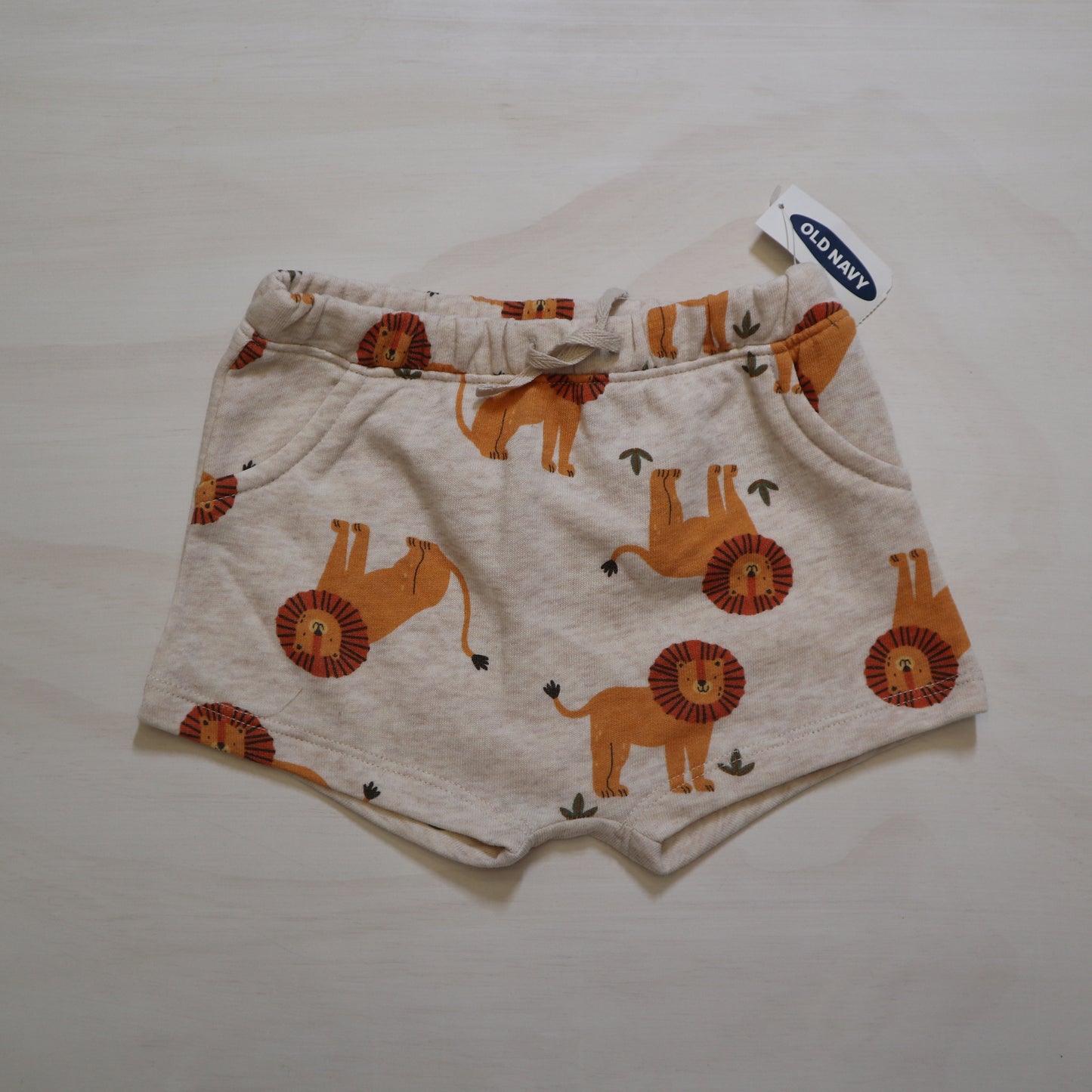 Old Navy - Shorts (6-12M)