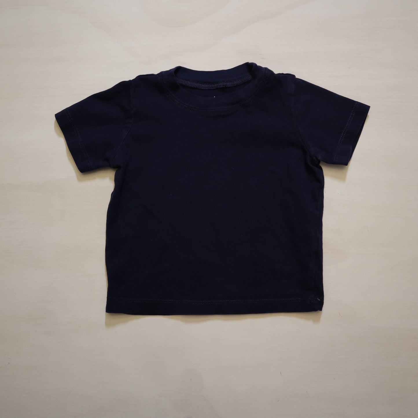 Carters - T-Shirt (18M)